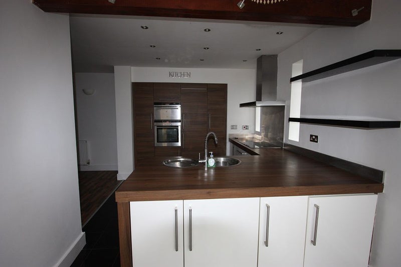 Room Broomhall Road in Chelmsford