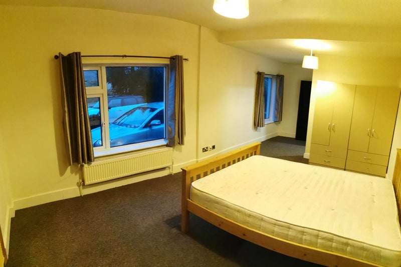 Room Broomhall Road in Chelmsford