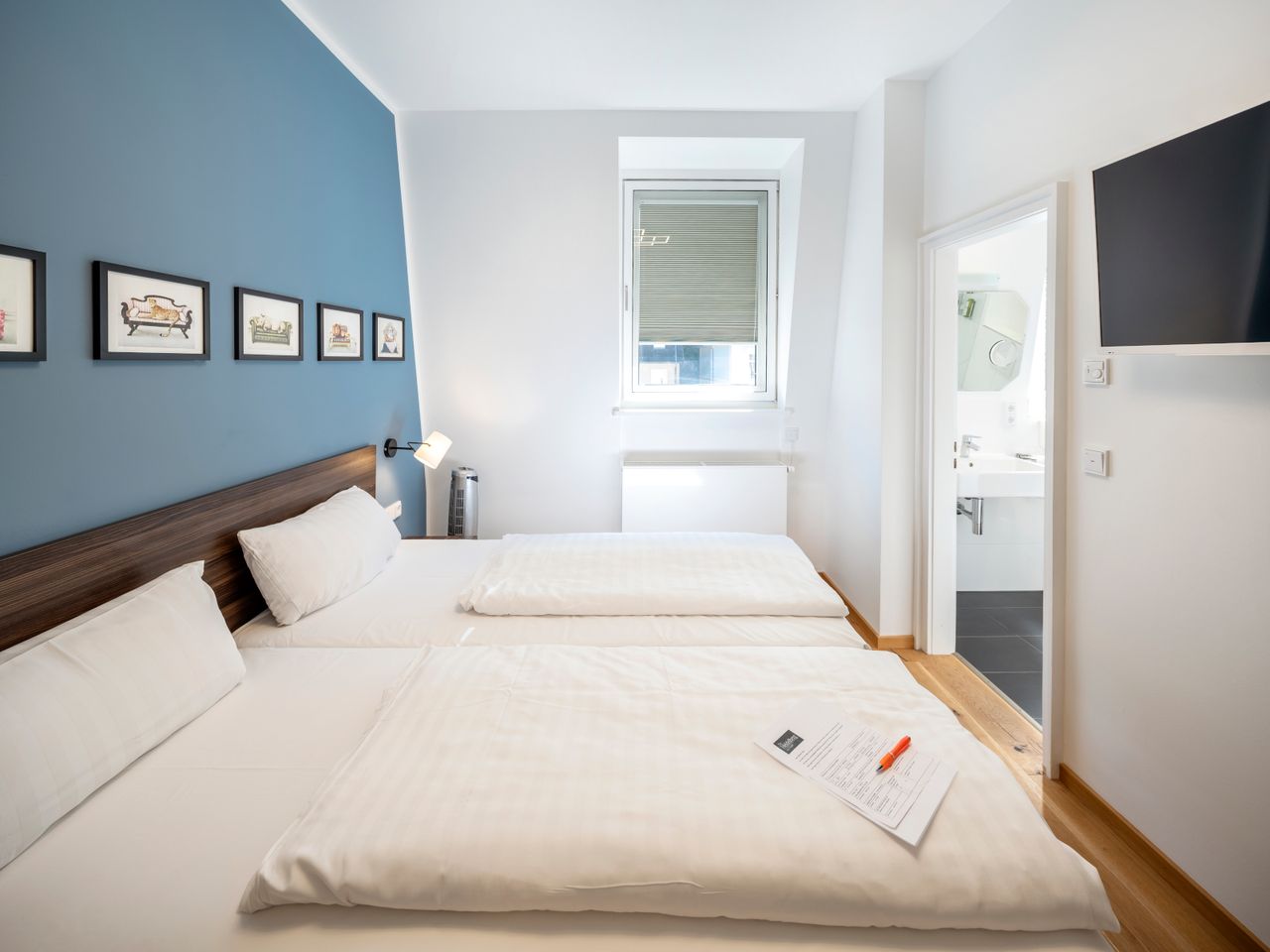 Zimmer Friedrich-Ebert-Anlage in Heidelberg