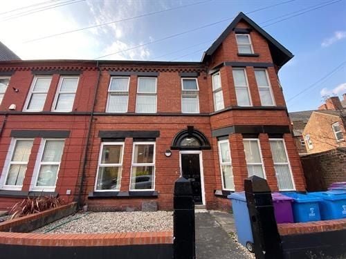 Flat Broughton Drive in Liverpool