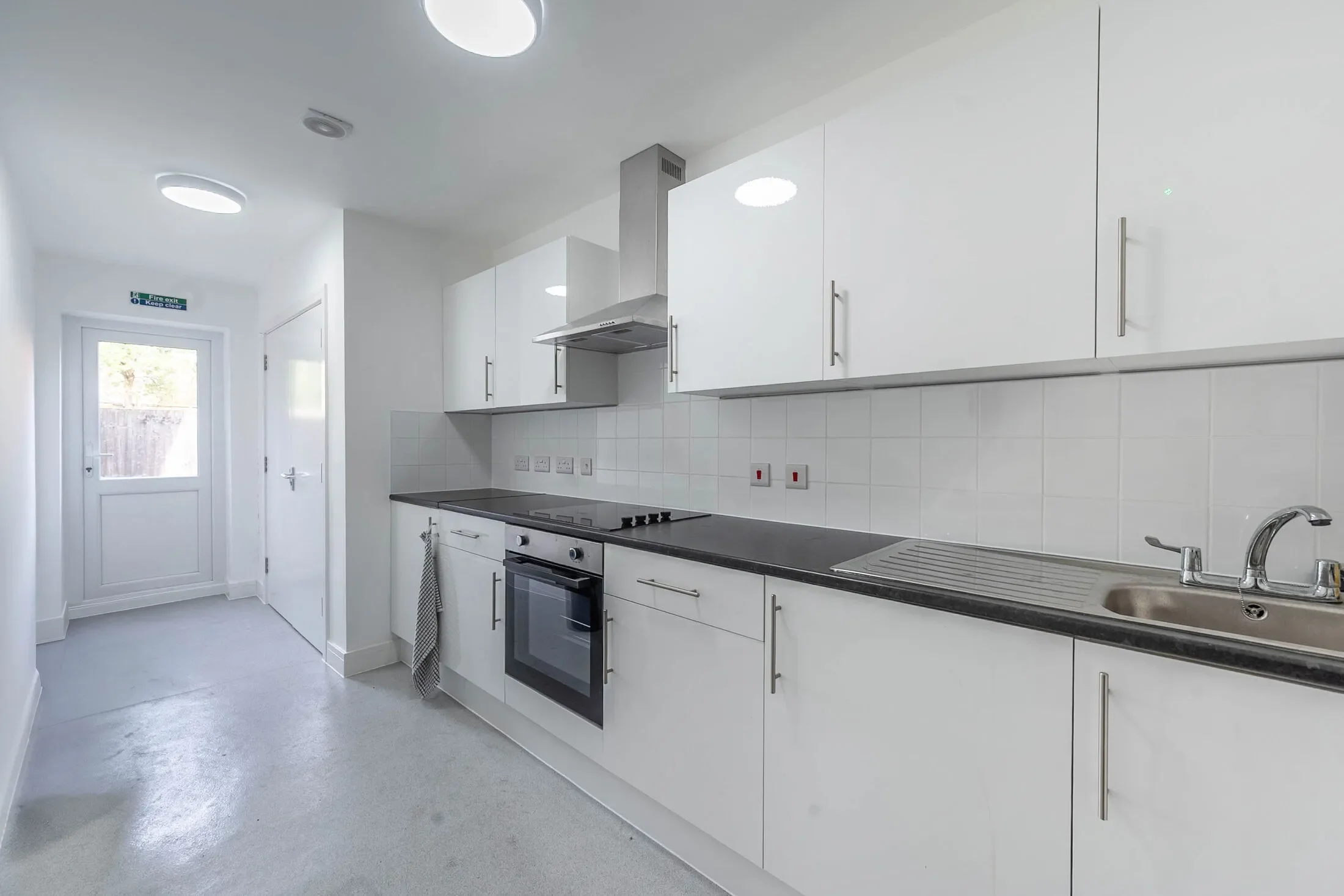 Room Freeland Road in Greater London