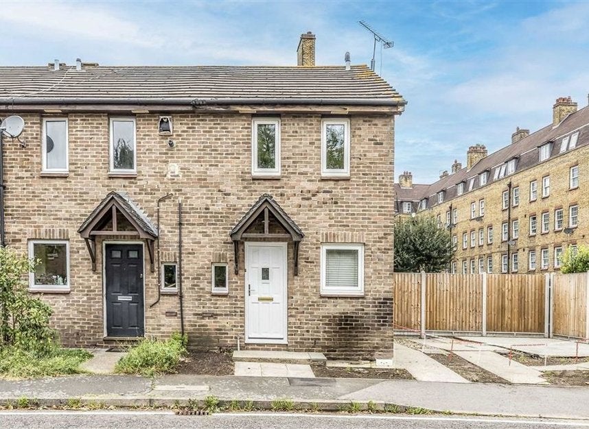 House Westcott Road in Greater London