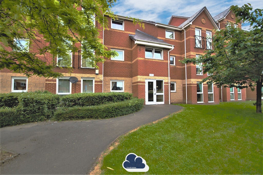 Flat Nicholls Street in Coventry