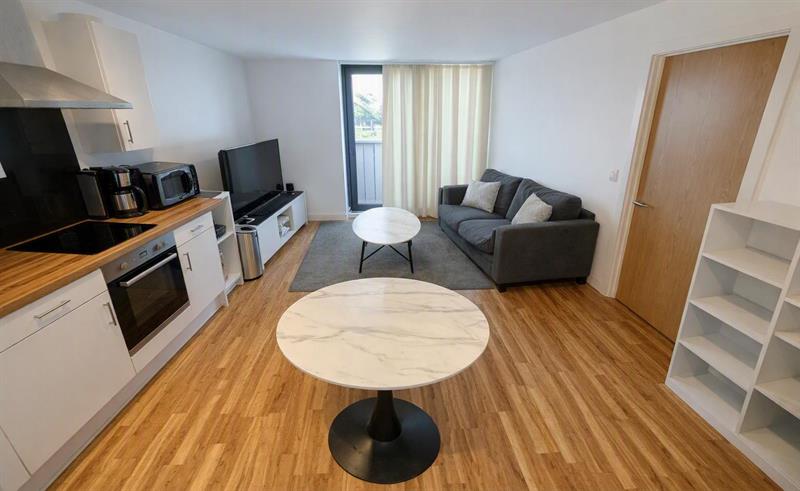Flat Pomona Strand in Trafford