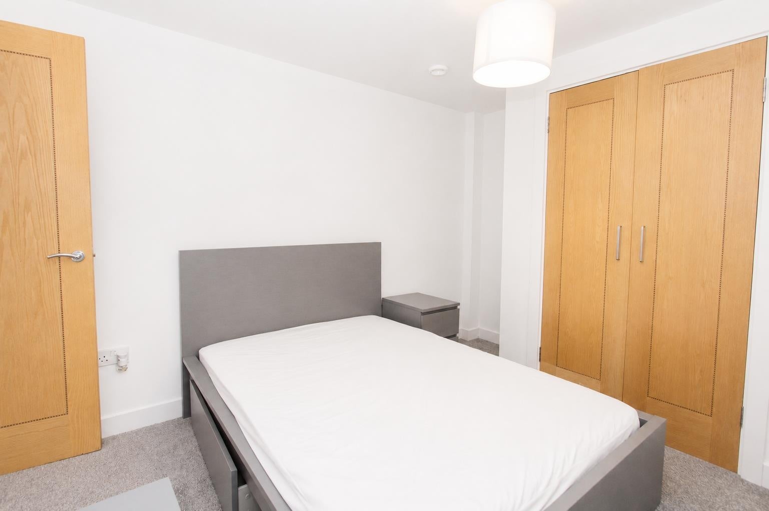 Flat Little Neville Street in Leeds
