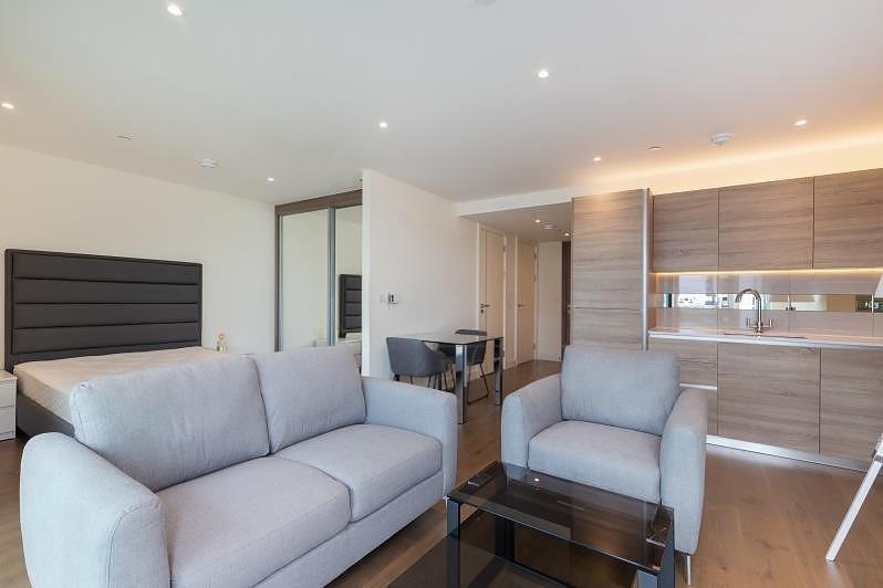 Flat Duke of Wellington Avenue in Greater London