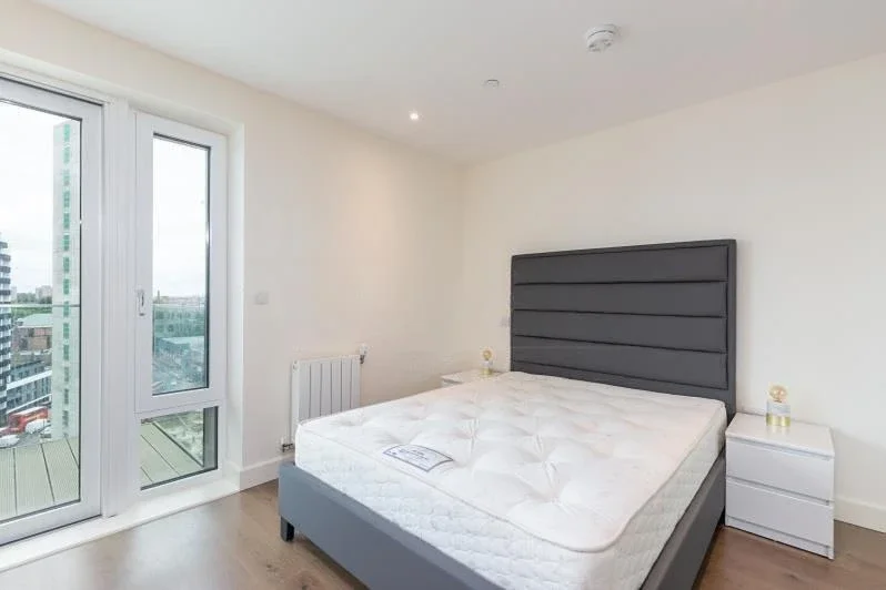 Flat Duke of Wellington Avenue in Greater London