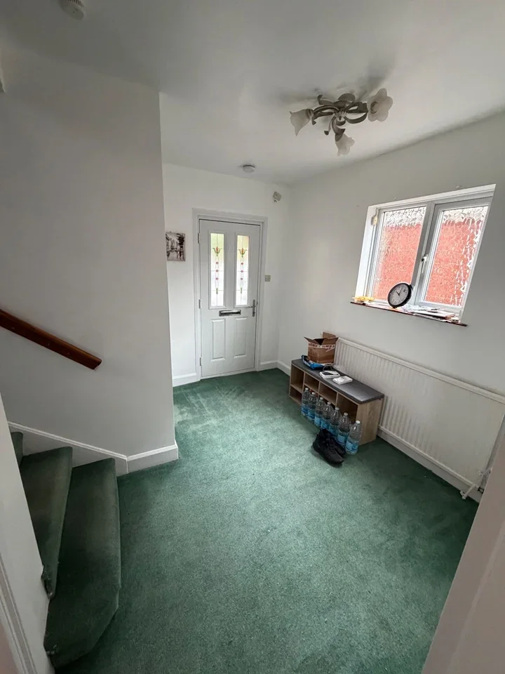 Room Longstomps Avenue in Chelmsford