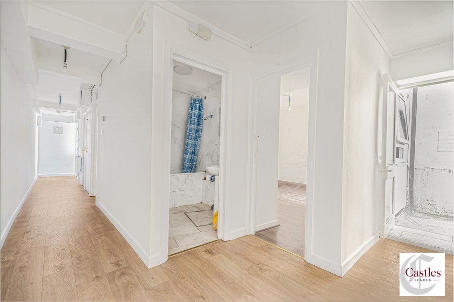 Flat Bethune Road in Greater London