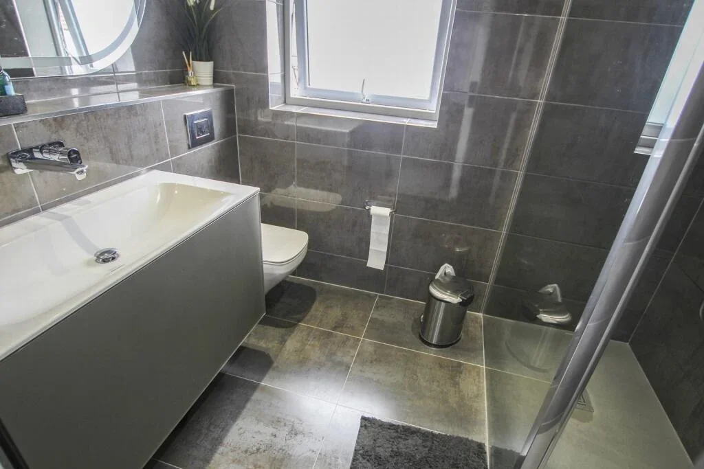 House Frankland Close in Greater London