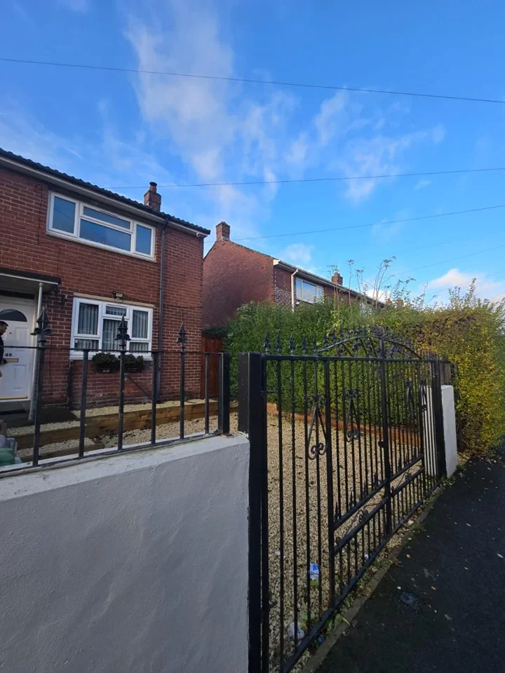 House Rydal Crescent in Leeds