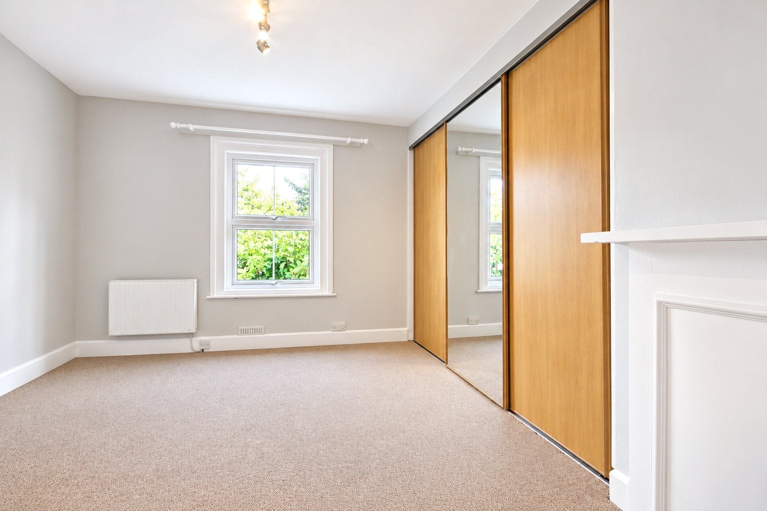 Flat Silwood Road in Sunningdale
