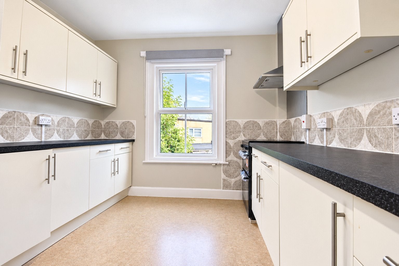 Flat Silwood Road in Sunningdale