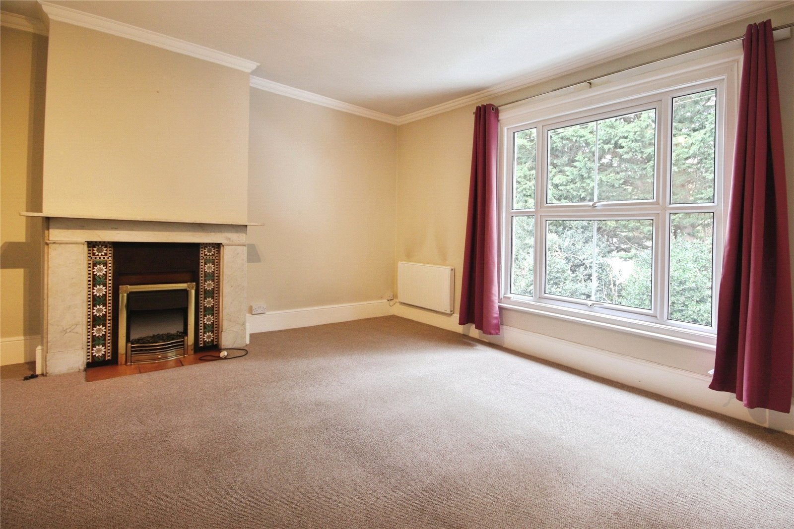 Flat Silwood Road in Sunningdale