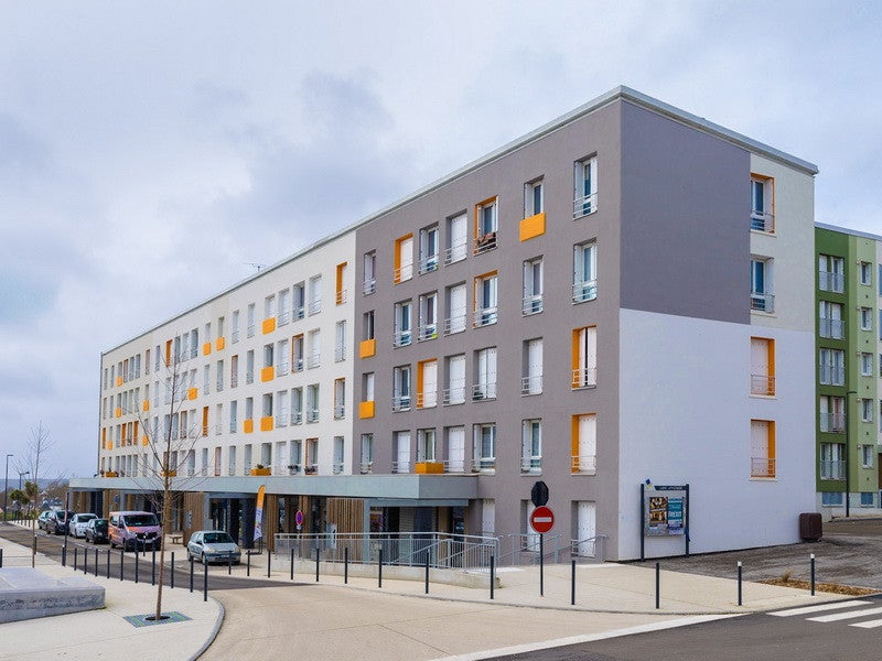 Flat Place Du Marche in Concarneau
