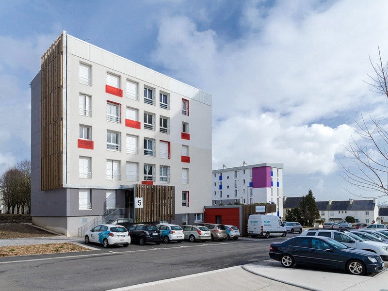 Flat Place Du Marche in Concarneau