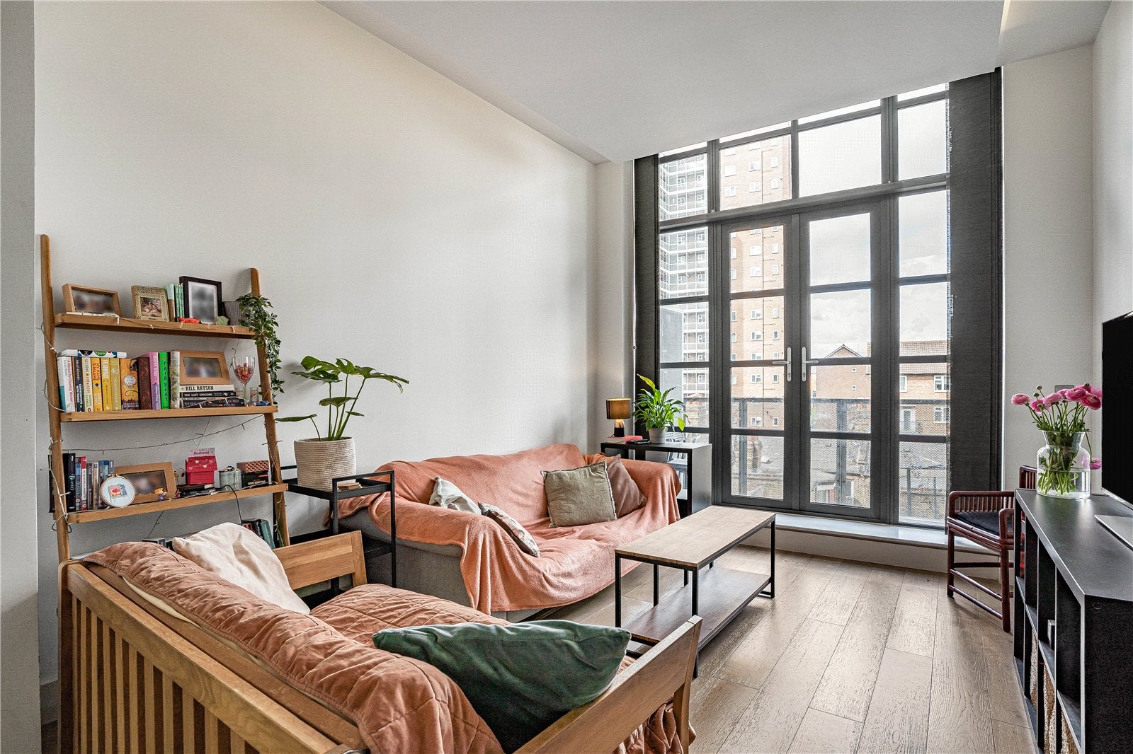 Flat Chatham Place in Greater London