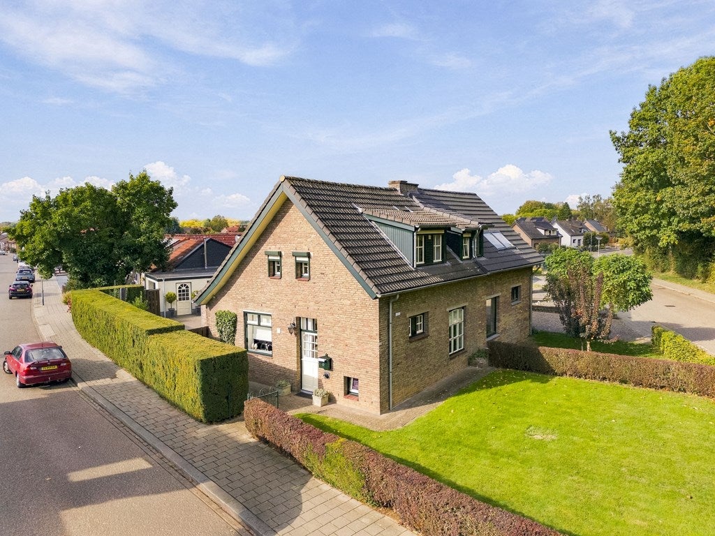 Huis Heisteeg 111 in Stein