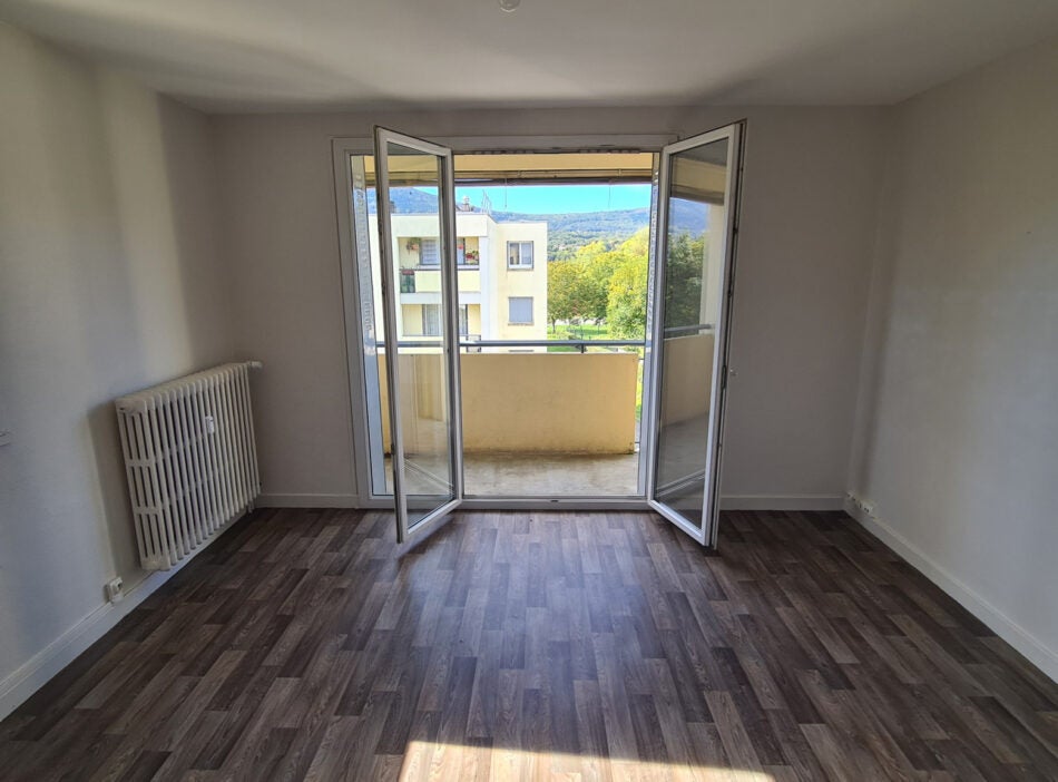 Flat Grande Rue in Champagne-en-Valromey