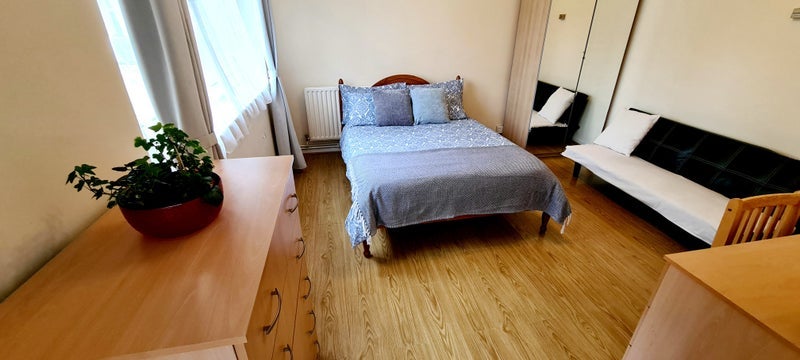 Room Evelyn Street in Greater London