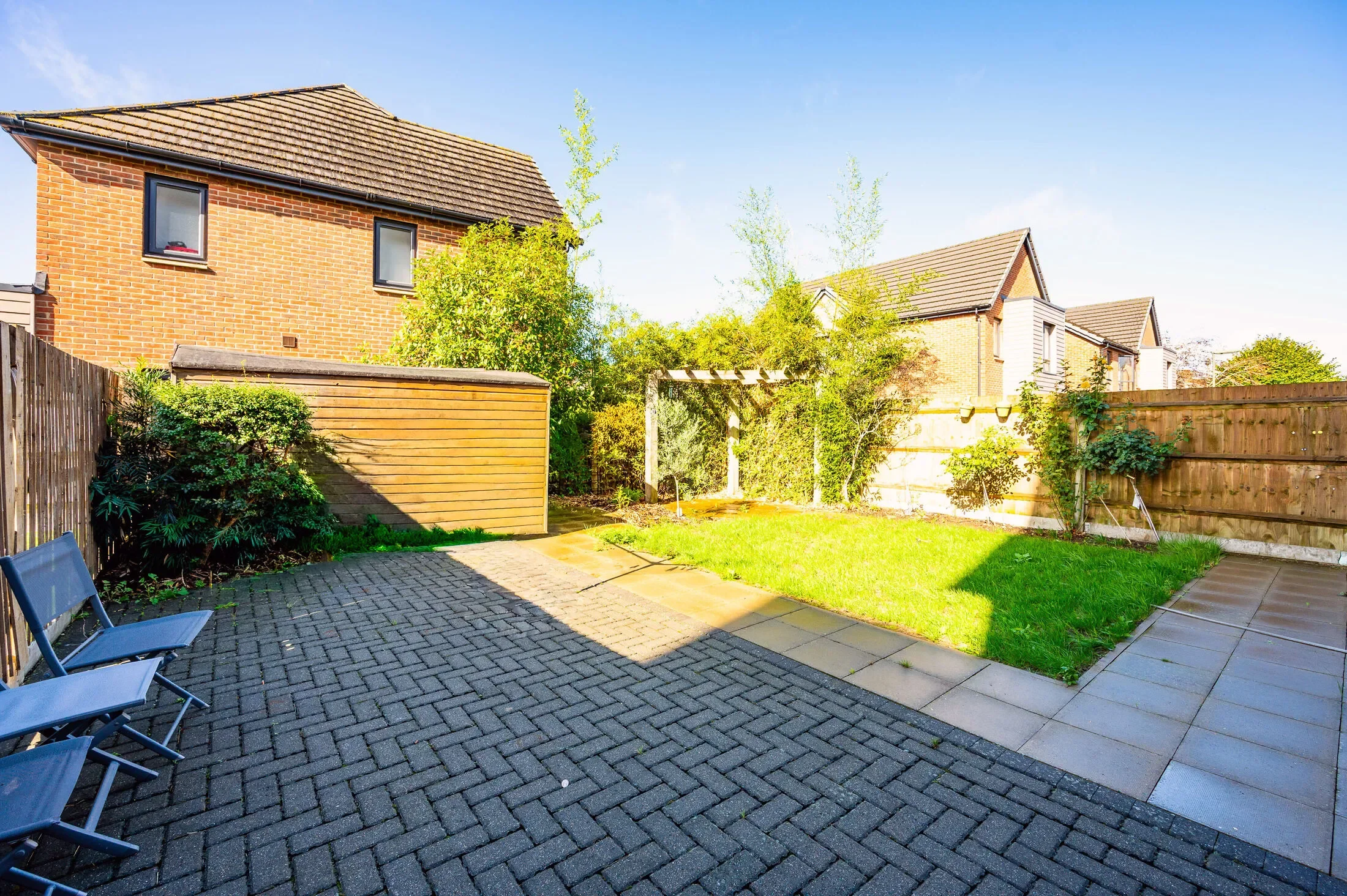 House Jelley Way in Woking
