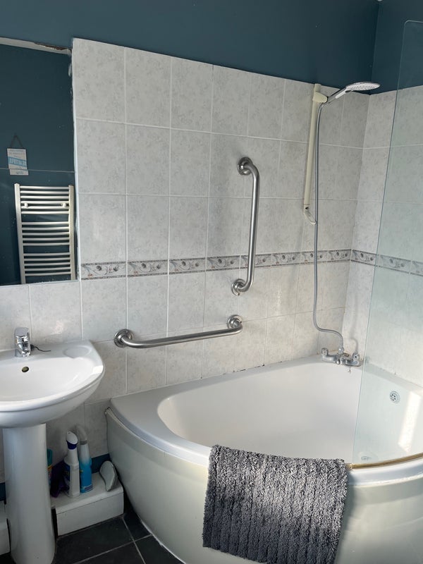 Room Seafield Road in Bournemouth
