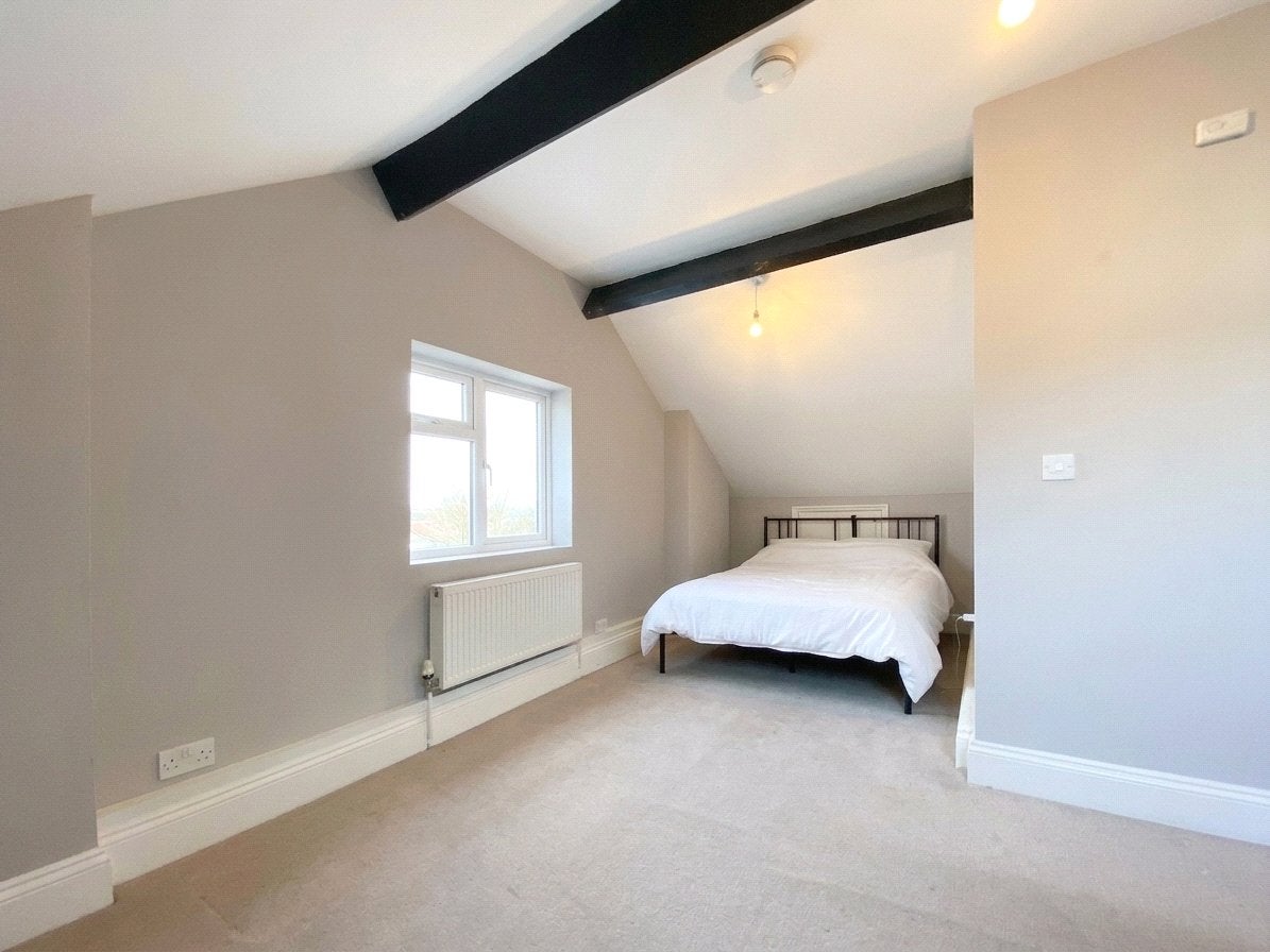 Flat Hotwell Road in Bristol
