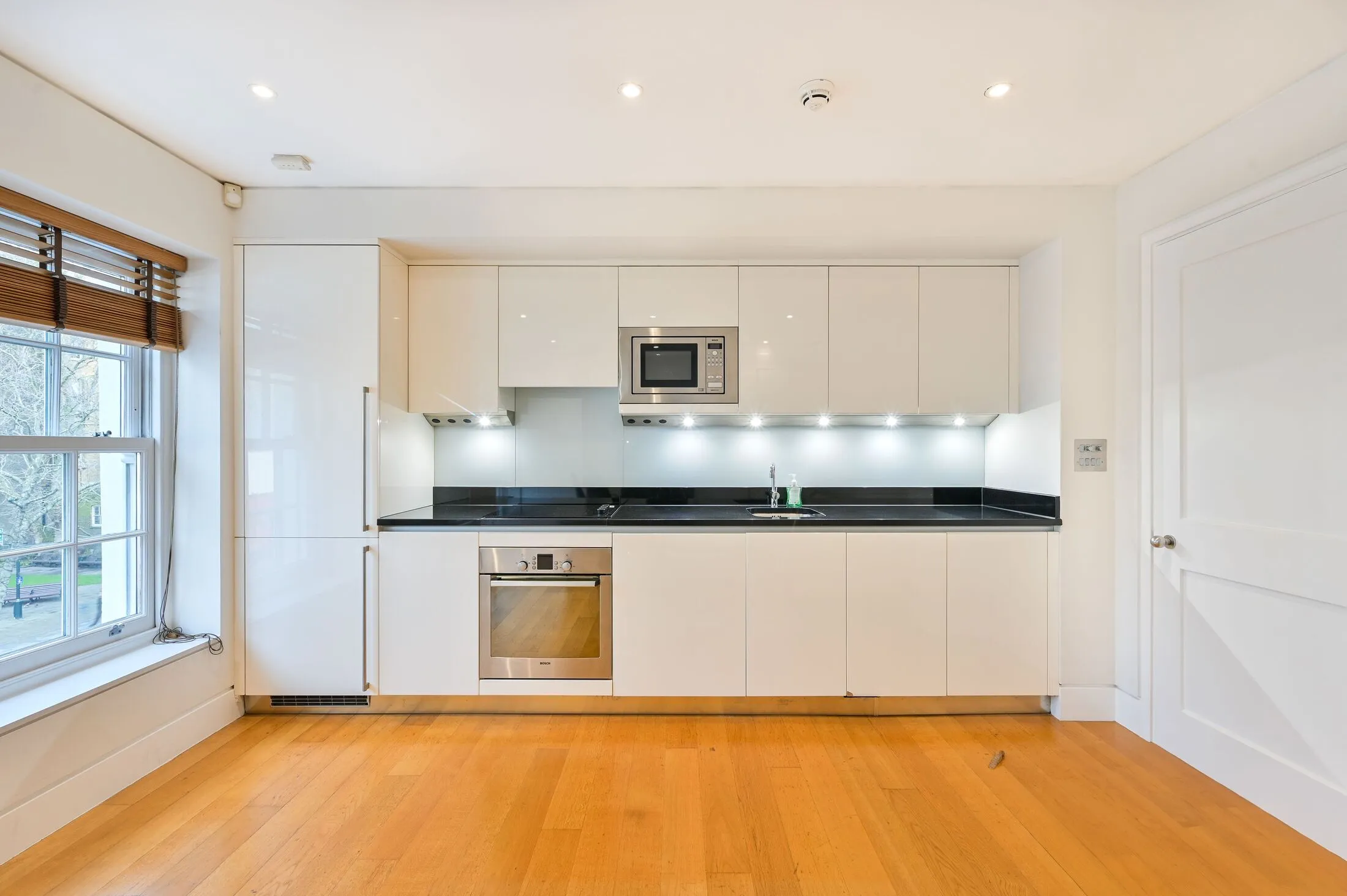 Flat Oakley Street in Greater London