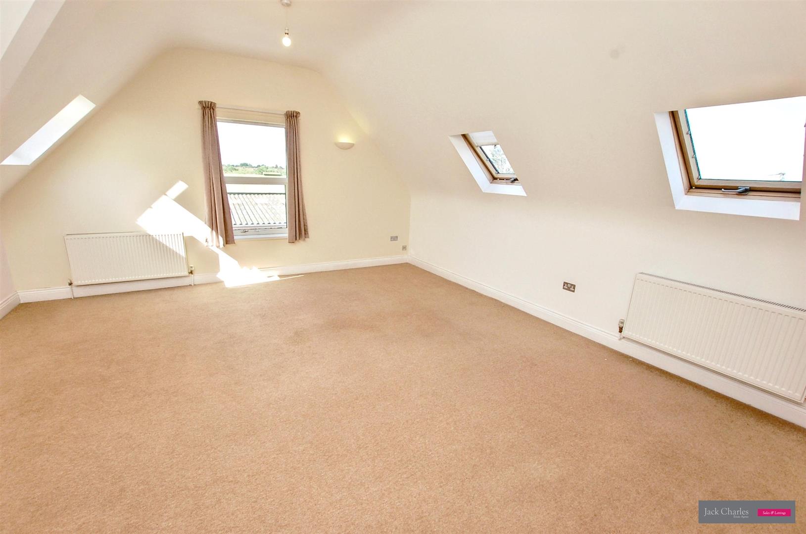 Flat St. Eanswythe's Court in Tonbridge and Malling