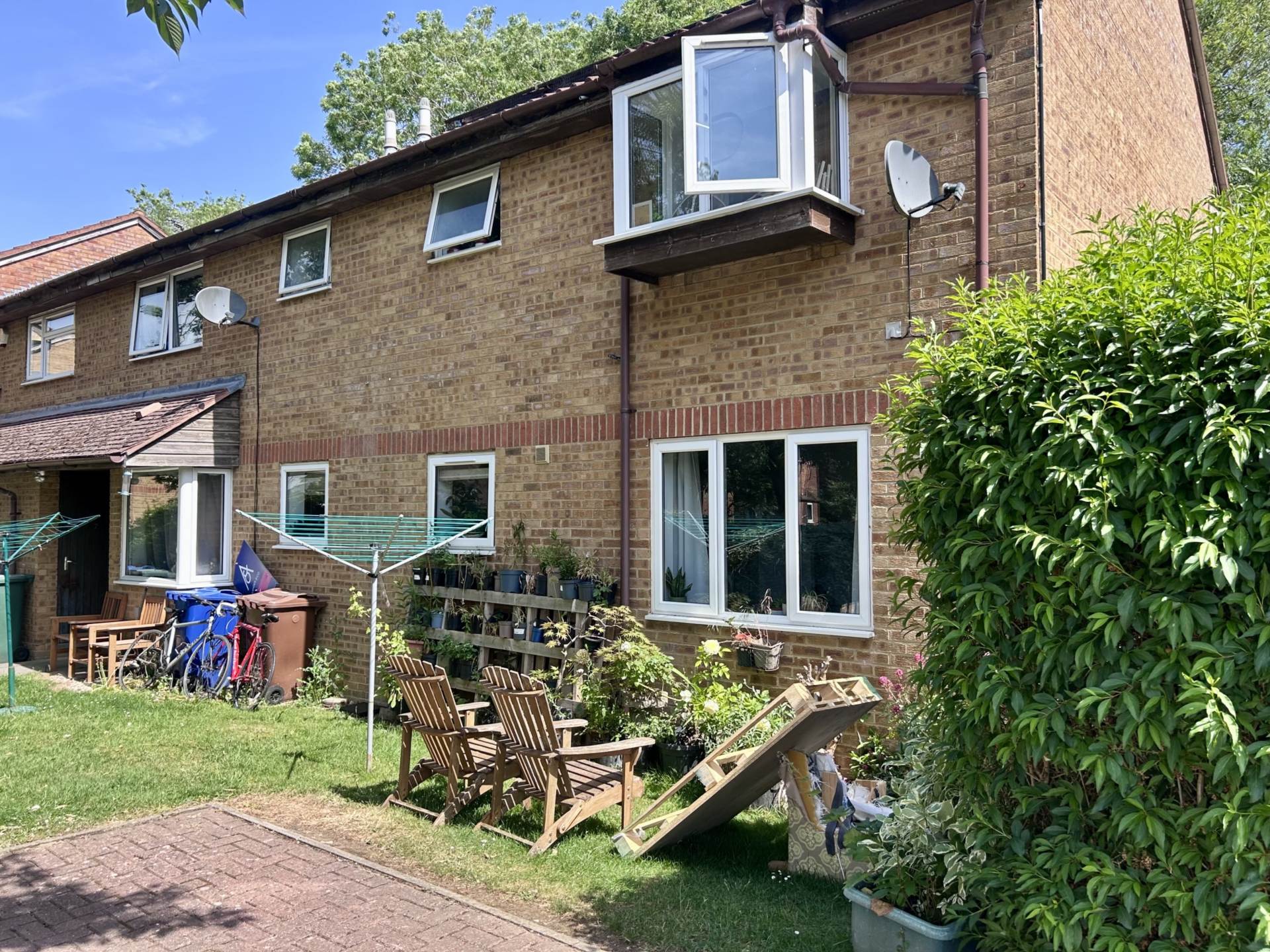 House Moor Pond Close in Cherwell District
