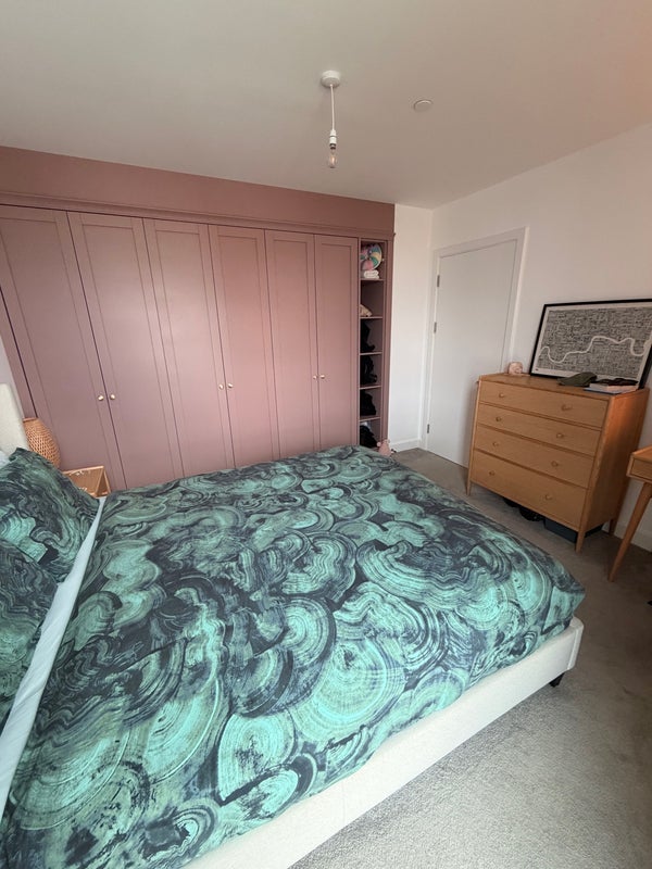 Room Sleaford Street in Greater London