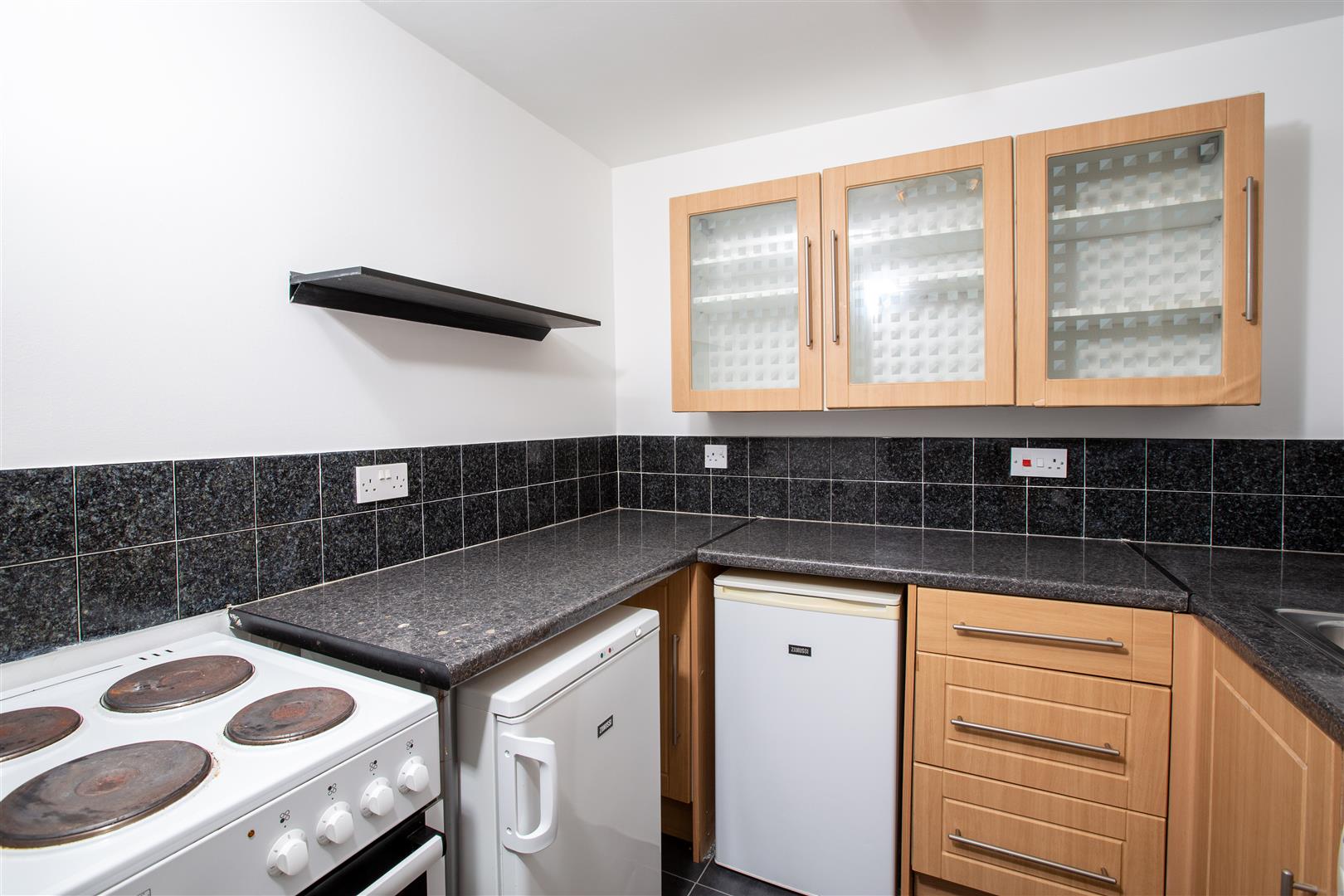 Flat Westferry Road in Greater London