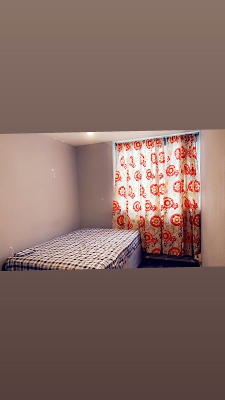 Room Stanbrook Road in Greater London