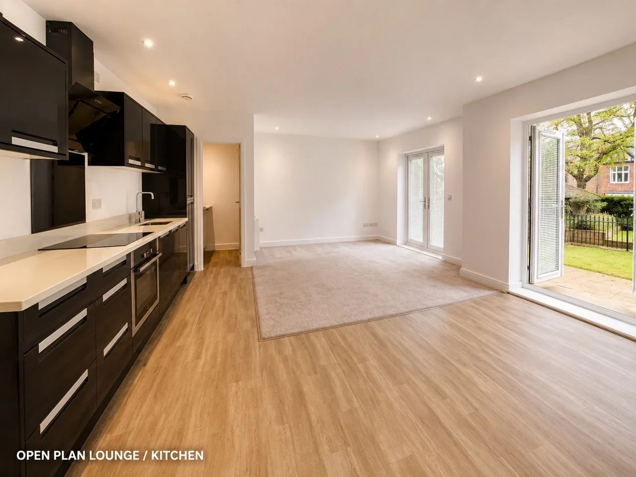 Flat Lonsdale Place in Derby