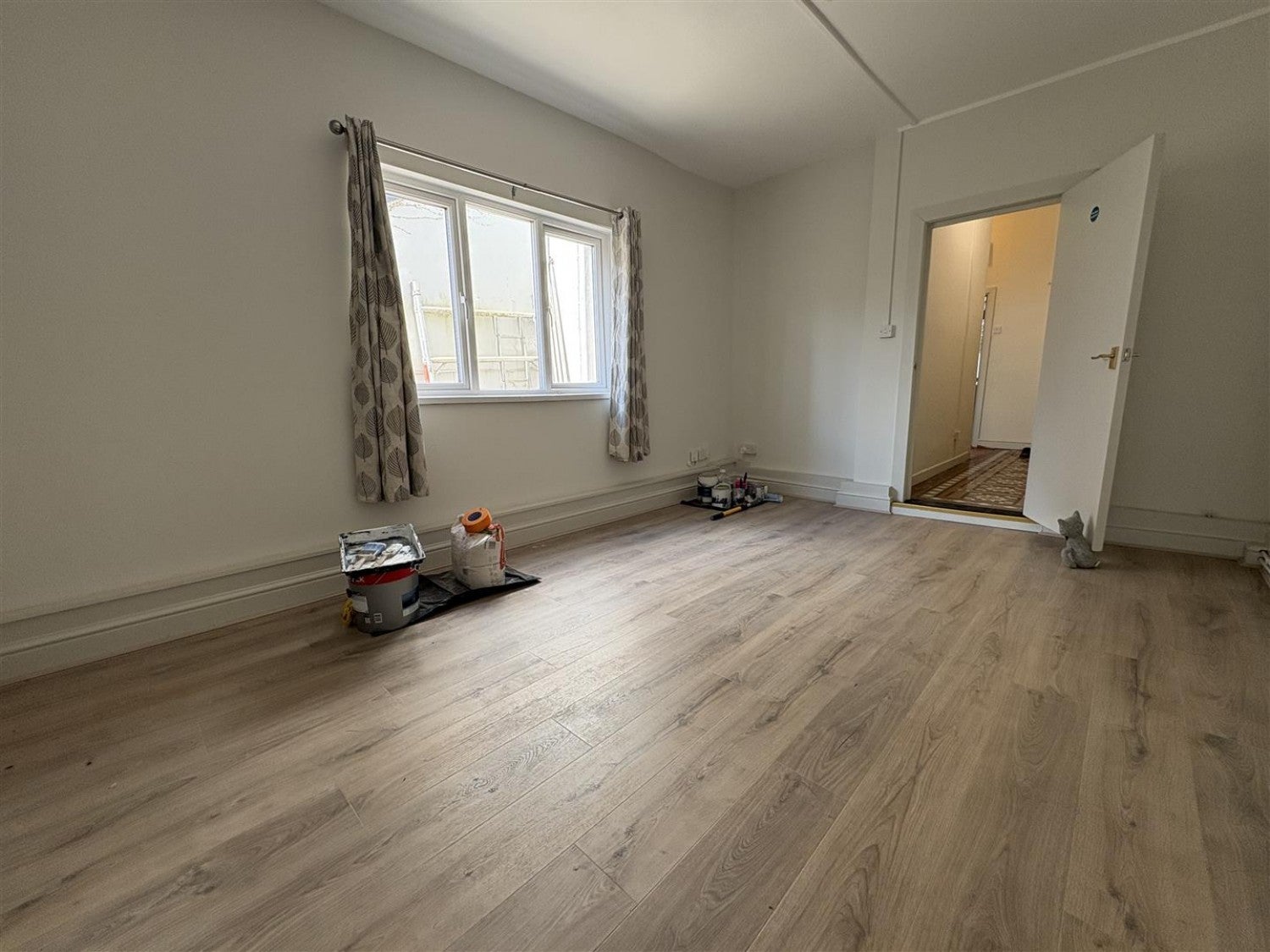 Flat Ninian Road in Cardiff