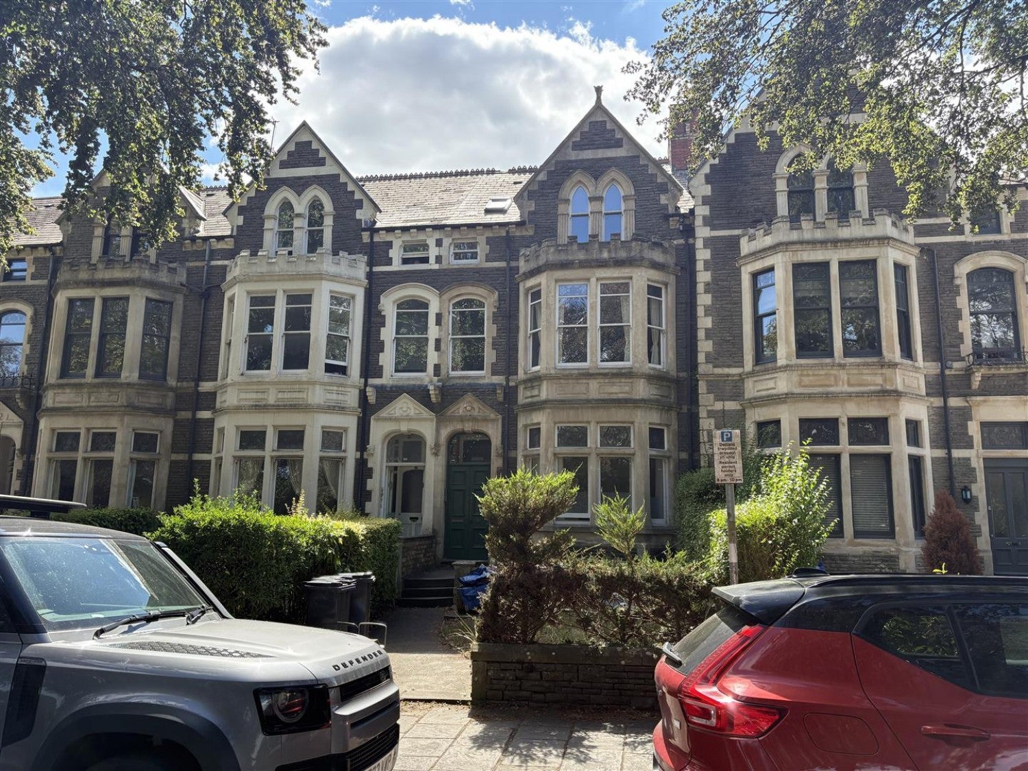 Flat Ninian Road in Cardiff