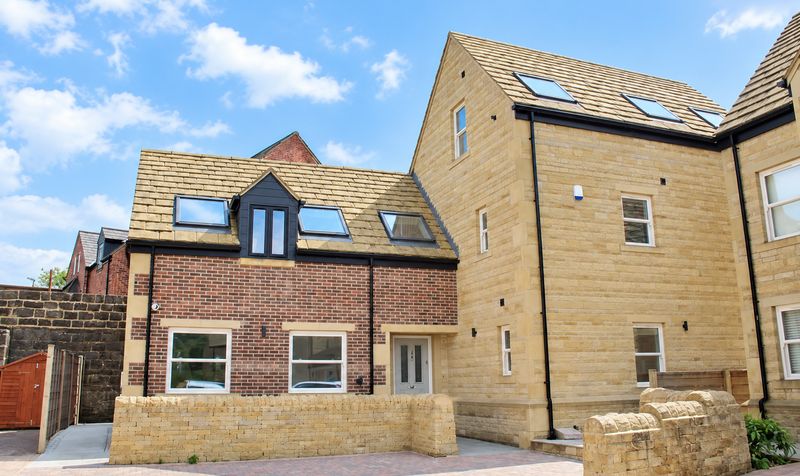 House Weavers Moorings in Calderdale