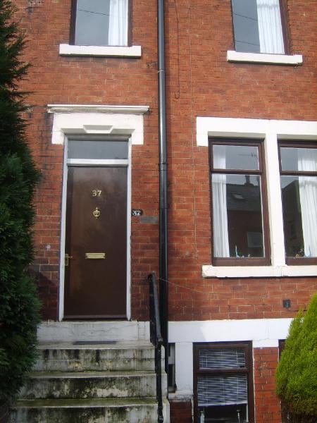 House Longroyd Grove in Leeds