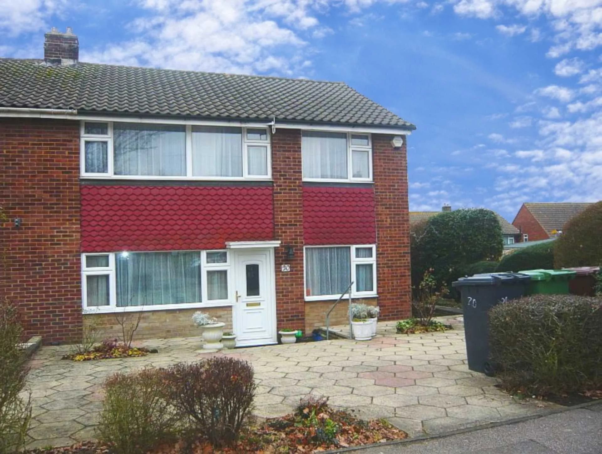 House Albemarle Avenue in Hertsmere