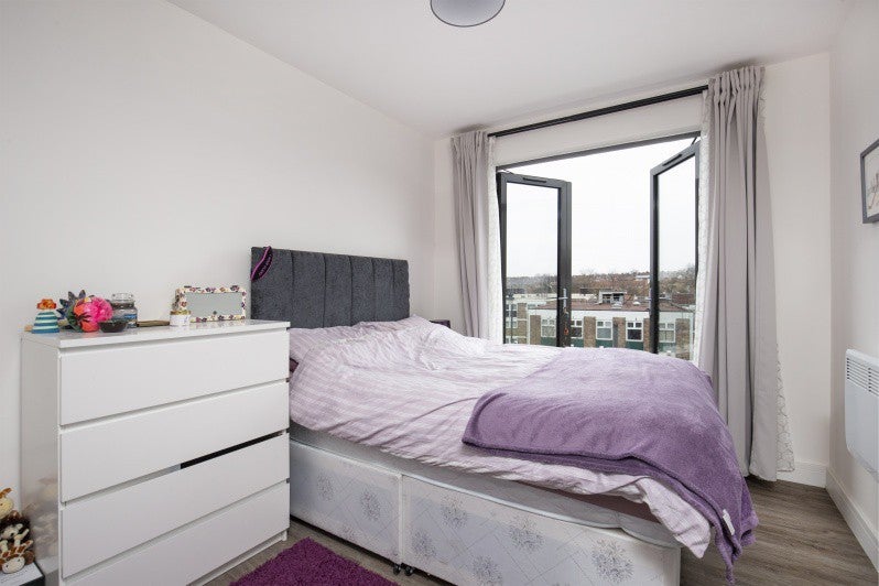 Flat Mitcham Road in Greater London
