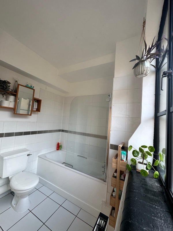 Room Dalston Lane in Greater London