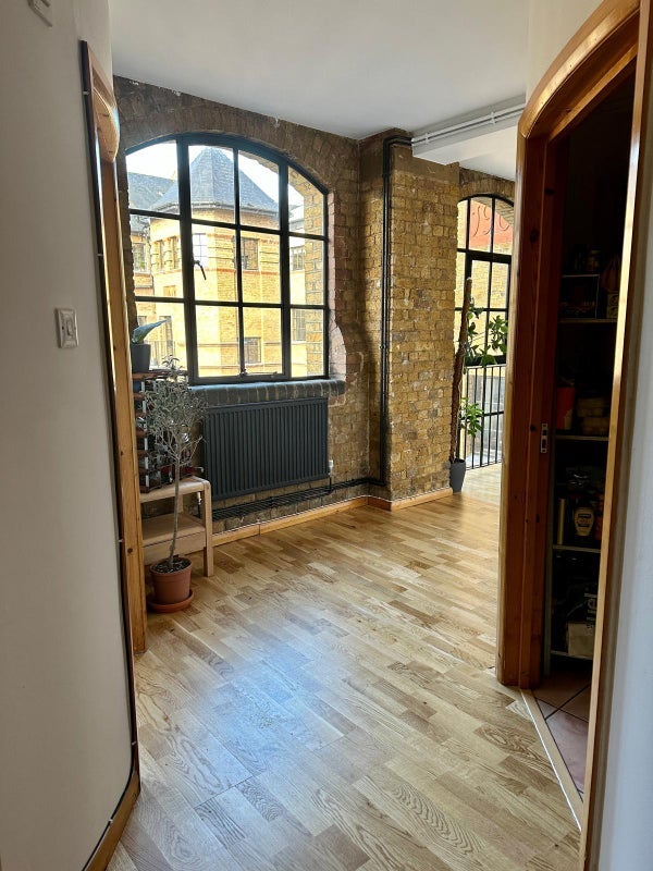 Room Dalston Lane in Greater London