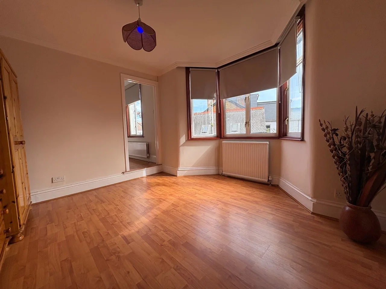 Flat Palmerston Crescent in Greater London