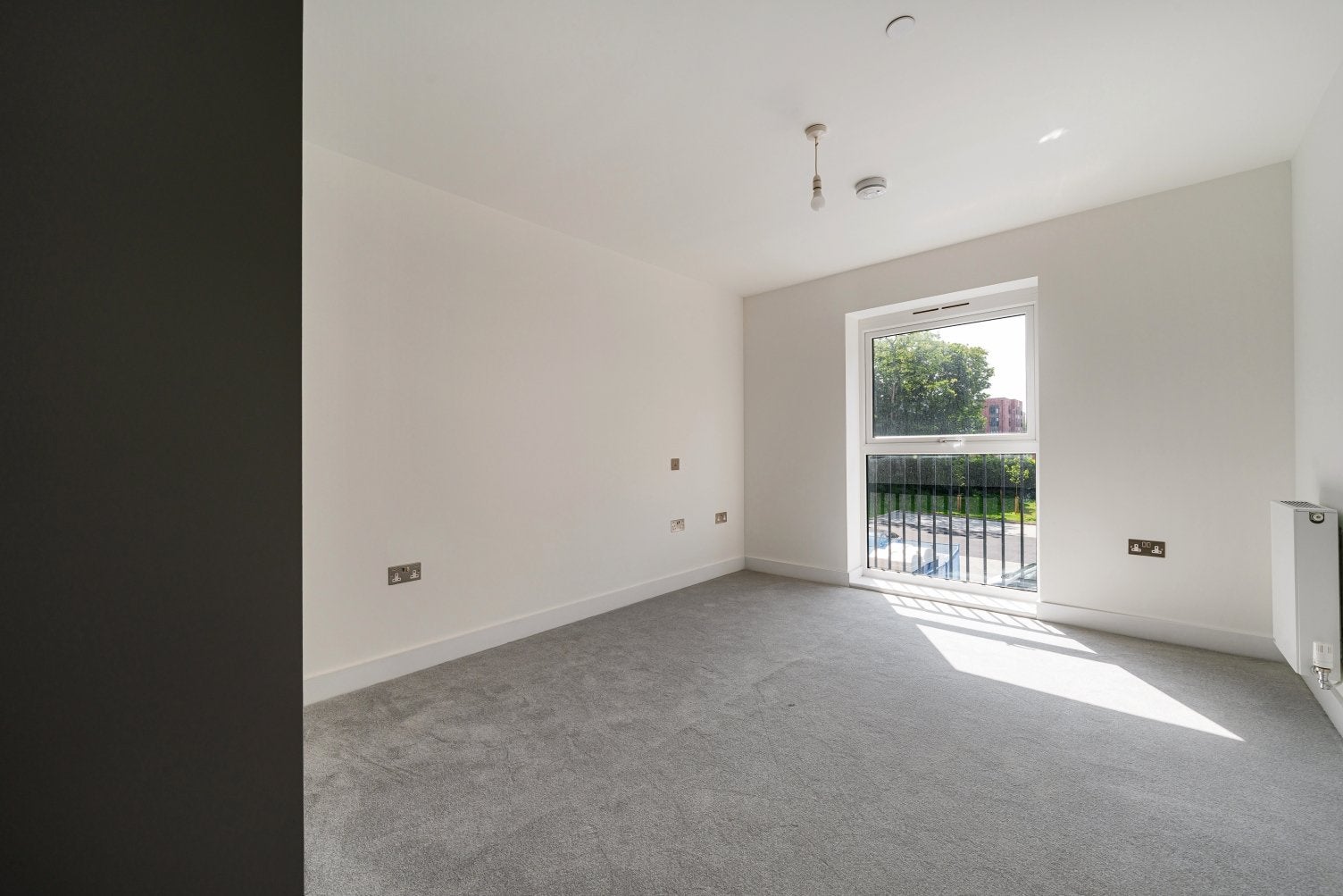Flat Castleridge Drive in Dartford