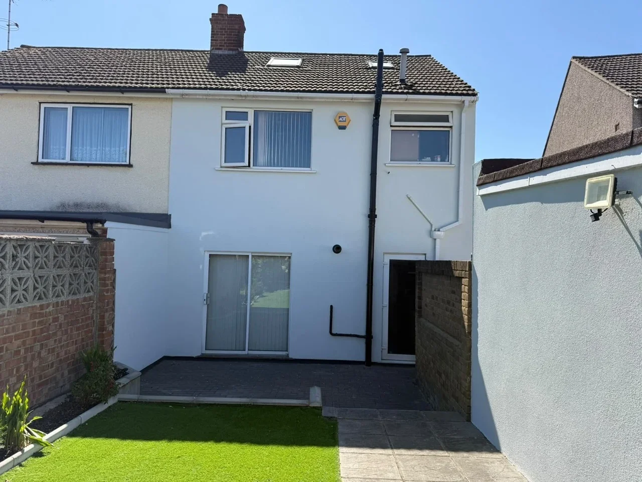 House Silverlocke Road in Grays
