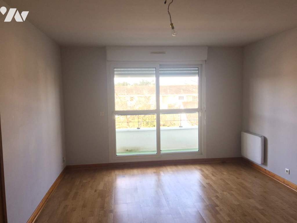 Flat Rue Jacques Louis Blot in Saint-Cyr-sur-Loire