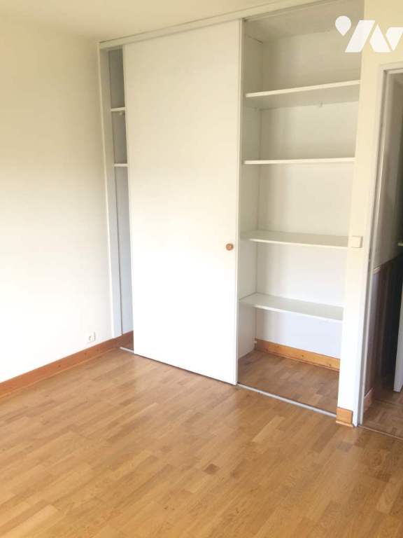 Flat Rue Jacques Louis Blot in Saint-Cyr-sur-Loire