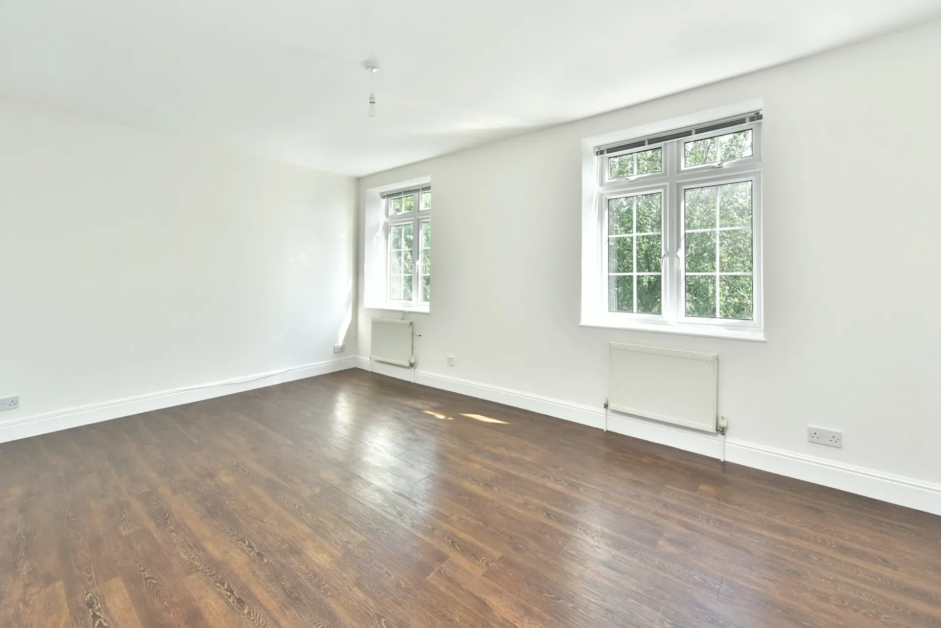 Flat Upper Street in Greater London