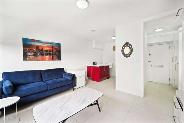 Flat John Islip Street in City of Westminster