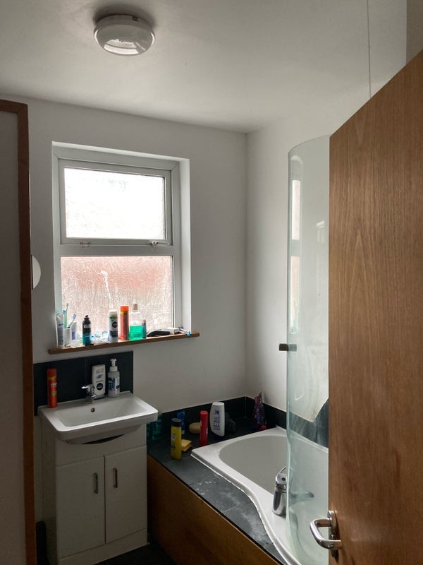Room Castle Road in Nottingham